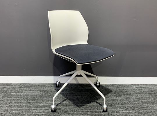 Designer Meeting Chair | FIL Furniture