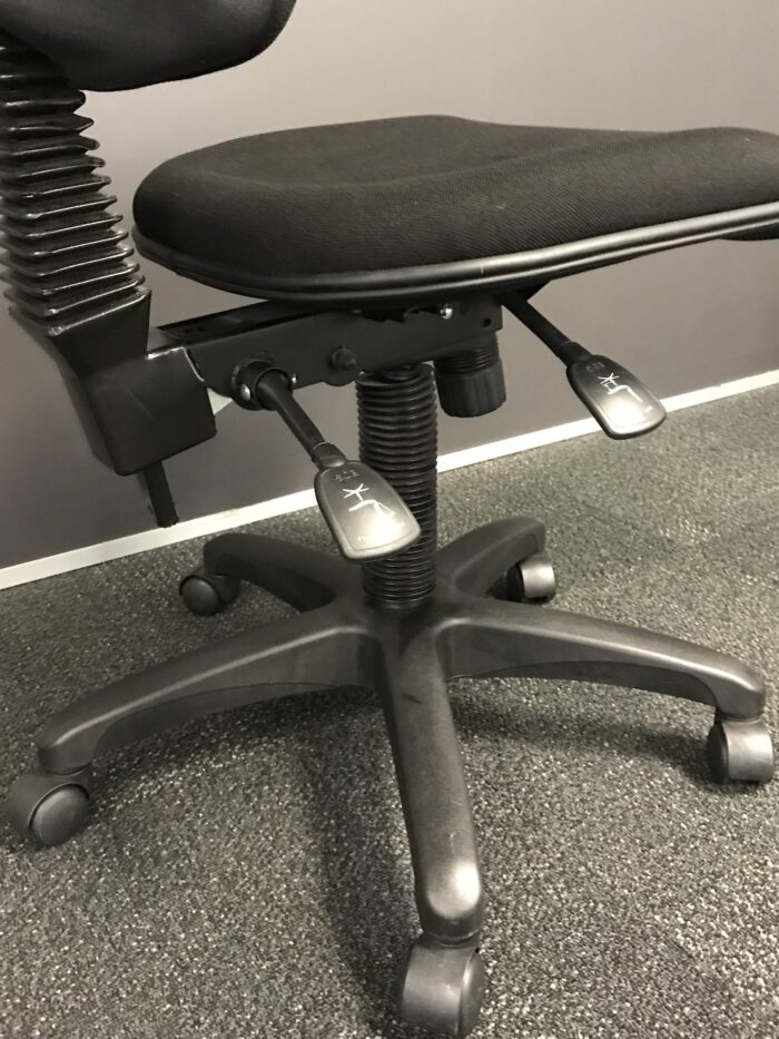 Spectrum 3 Ergonomic Task Chair – Eden Office - Image 4