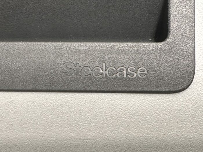 Brody Privacy Lounge & Footrest – Steelcase - Image 12